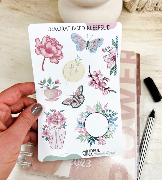 Dekoratiivsed kleepsud märkmikutesse