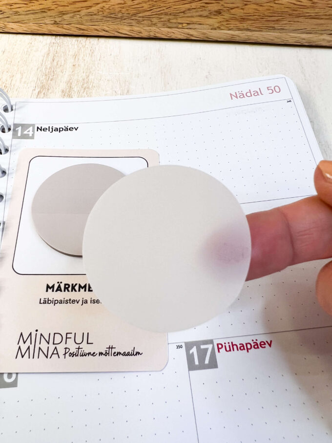 Märkmekile, ümmargused, iseliimuvad, läbipaistavad
