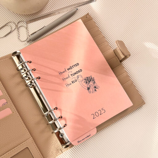 Esteetiline ja funktsionaalne planeerijamärkmik 2025